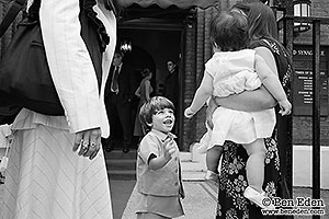 Photo of wedding guests arriving at the West Hampstead Synagogue, London UK